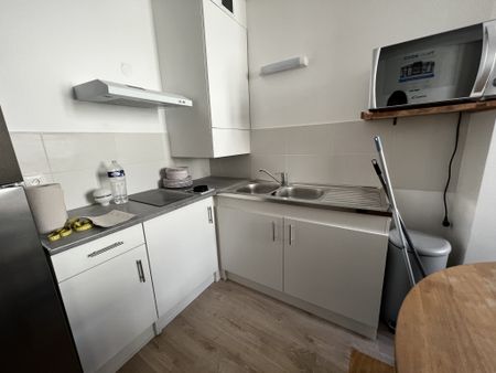 Location Appartement 2 pièces 40m² BORDEAUX 33000 - Photo 5