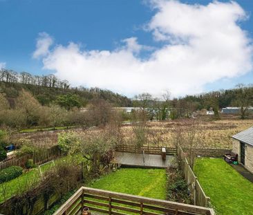 3 bedroom semi-detached house to rent - Photo 6