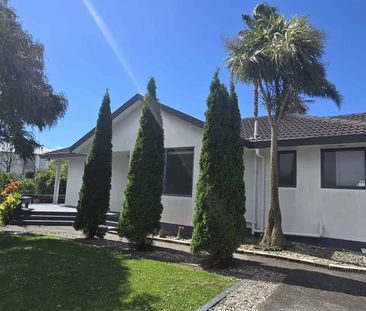 Spacious Standalone - Simply Perfect for Modern Living - Photo 4