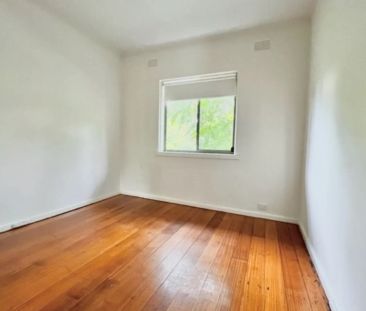 Great property in perfect location. - Photo 3