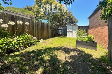 25A Elizabeth Street, Tighes Hill NSW 2297 - Photo 5