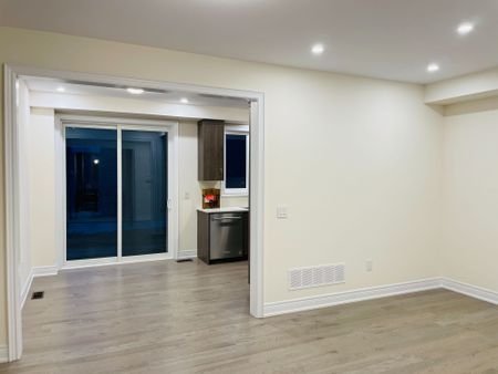 For Lease - 17 Hercules Club Drive, Richmond Hill, Ontario - Photo 3