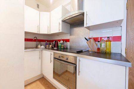 Studio to rent - Photo 3