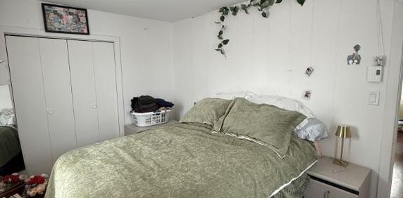 Logement 4-1/2 à louer - Photo 2