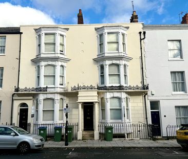 3 bedroom apartment to rent - Photo 4