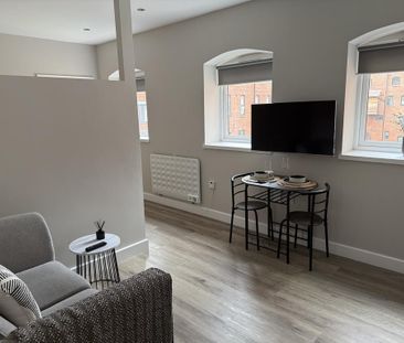 Studio to rent - Photo 2