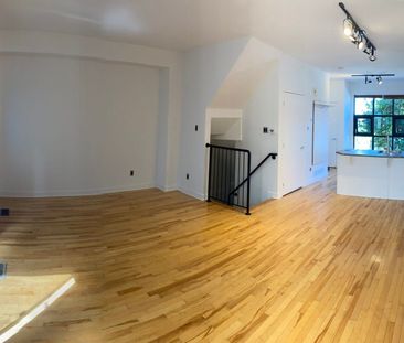 For Lease - 154 Spruce Street Unit# Unit I, West Centre Town, Ontario - Photo 2