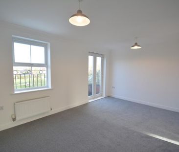 3 bedroom terraced house to rent - Photo 4