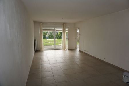 Zuidgerichte 3 slaapkamerwoning met inpandige garage. - Foto 3