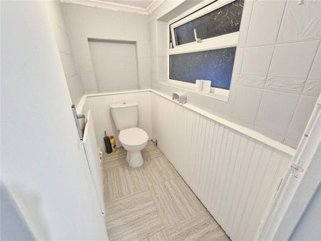 2 bedroom terraced house to rent - Photo 5