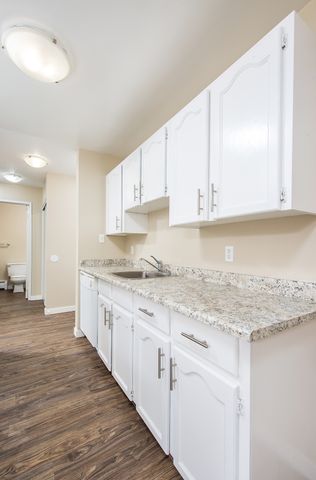 Westview Manor - Photo 5