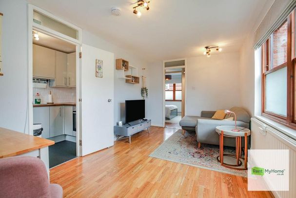 1 bedroom flat to rent - Photo 1