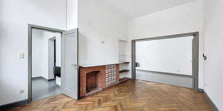 Appartement te huur in Tournai voor € 625 met 1 slaapkamer - Photo 2