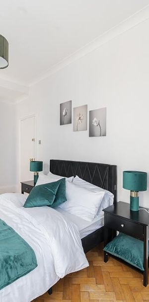 Room in a Shared Flat, High Street, CR0 - Photo 1