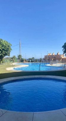 Alquiler de piso en Lo Cea - Los Cortijos - Photo 1