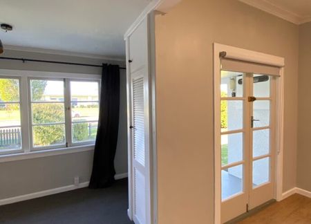 Central & Cosy - Photo 3