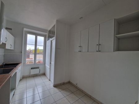 Location Appartement 1 pièce 33m² ETAMPES 91150 - Photo 4
