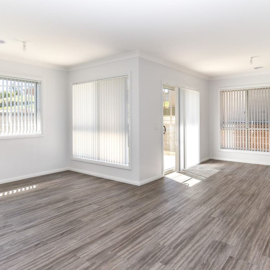 Super Stylish & Super Spacious - Photo 1