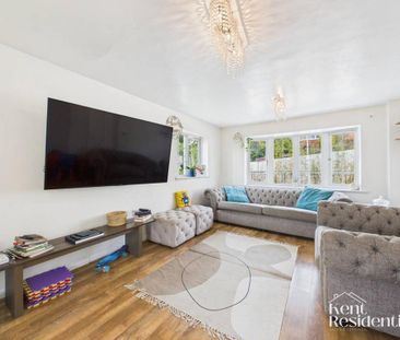 4 bedroom detached house to rent - Photo 2