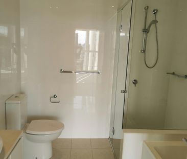 LUXURY 2-BEDROOM APARTMENT IN TOP RYDE WITH CITY VIEWS - Photo 3