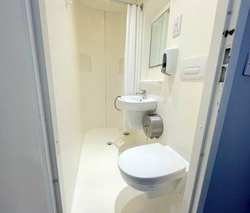 Studio to rent - Photo 5