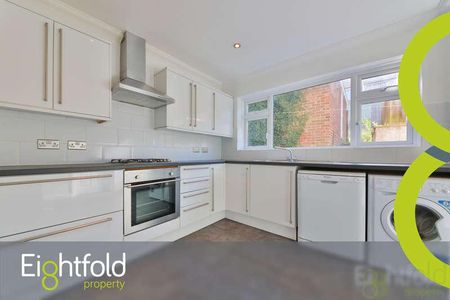 Fitch Drive, Brighton, BN2 - Photo 5