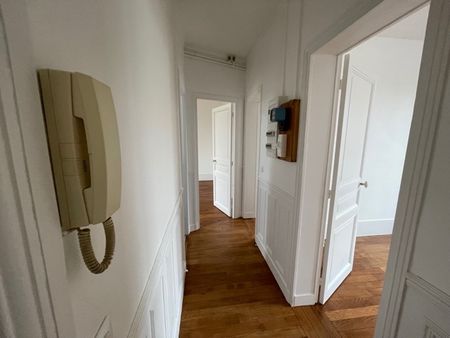 Location Appartement 3 pièces 53m² ST MAUR DES FOSSES 94100 - Photo 4