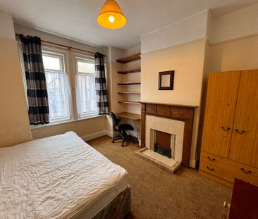 Ratcliffe Street, Burton Stone Lane - P2108 - Photo 6