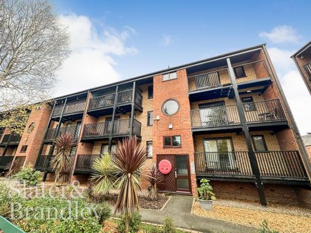 Studio to rent - Photo 5