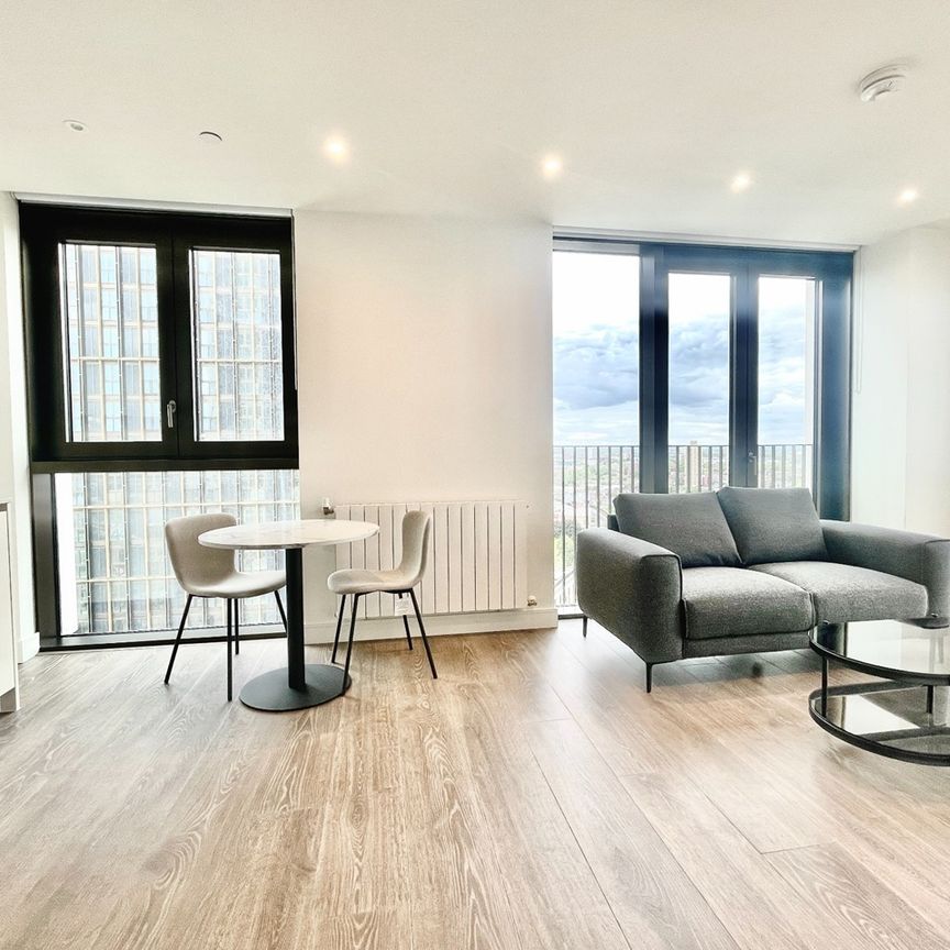2 Bed Flat, Menara Point, E16 - Photo 1