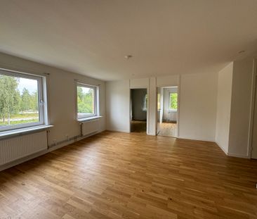 Dunderbacksvägen, Finspång - Photo 3