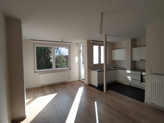 Appartement te huur - Photo 1