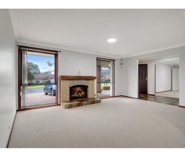 11 Regency Crescent, Berkeley, NSW 2506 - Photo 4