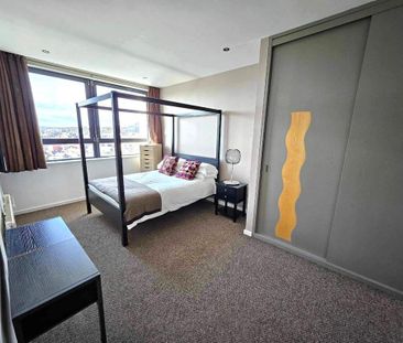 3 bedroom apartment to rent - Photo 5