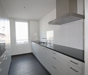 einzigartig, grosszügig, schön, modern - 3.5 ZWG per 01.02.2027 - Foto 3