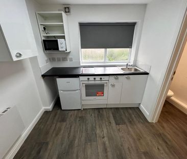 Studio to rent - Photo 1