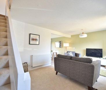 2 bedroom terraced house to rent - Photo 1