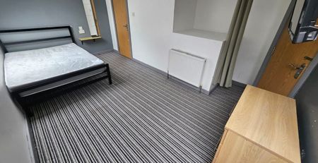 Hyde Park Road, Hyde Park, Leeds, LS6 1AJ - Photo 4