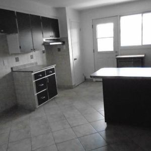 5 ½ rue Lacordaire et Bélanger LIBRE - Photo 2