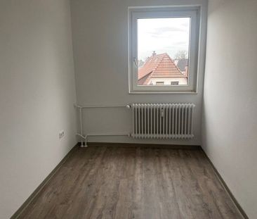 Renovierte 4-Zimmer-Wohnung mit Balkon - Foto 1