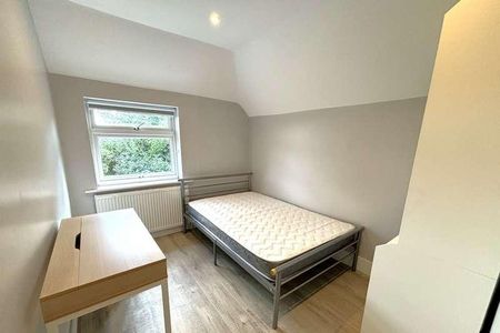 Stanmore, SO22 - Photo 3