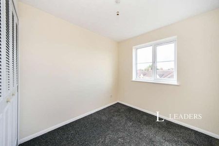 Falcon Close, LU6 - Photo 2