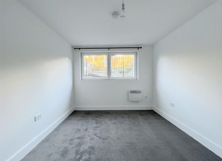 Flat 60, 5 Martin Court, Hastings, TN34 1EF - Photo 2