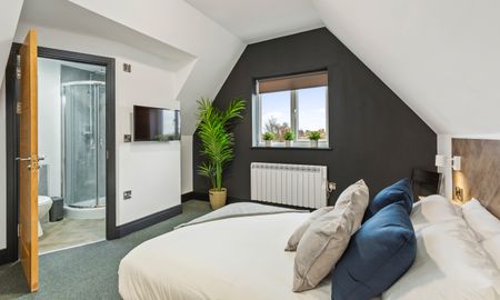 Flat 3 - Photo 3