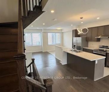 163 TANGO CRESCENT - Photo 4