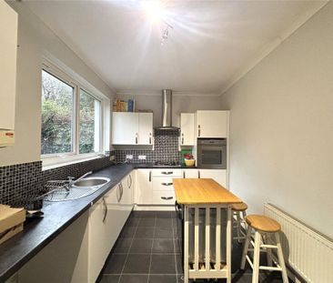 2 bedroom semi-detached house to rent - Photo 2