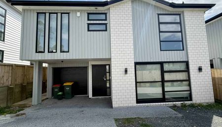 Modern Comfort and Style – Two-Year-Old Family... - Photo 5