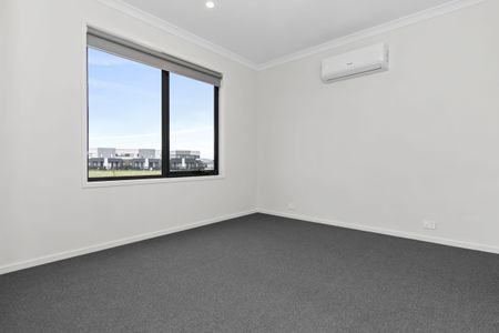 Beautiful 3-Bedroom Home in Wollert - Photo 5