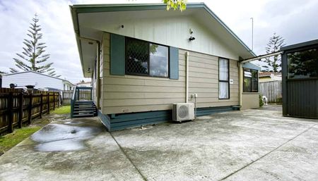 Secluded Family Home - Photo 3