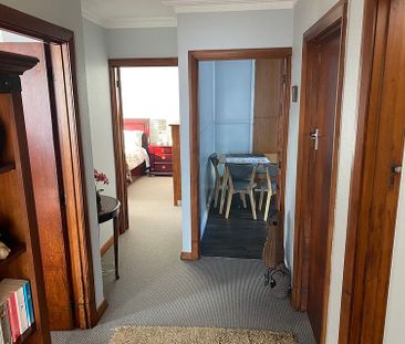 Sunny Two Bedroom Unit - Photo 4